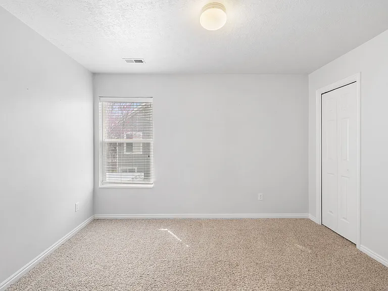 2102 E Candle Spruce Cv — Photo 26