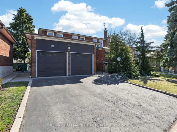 45 Beamsville Dr, Toronto, ON M1T 3S1