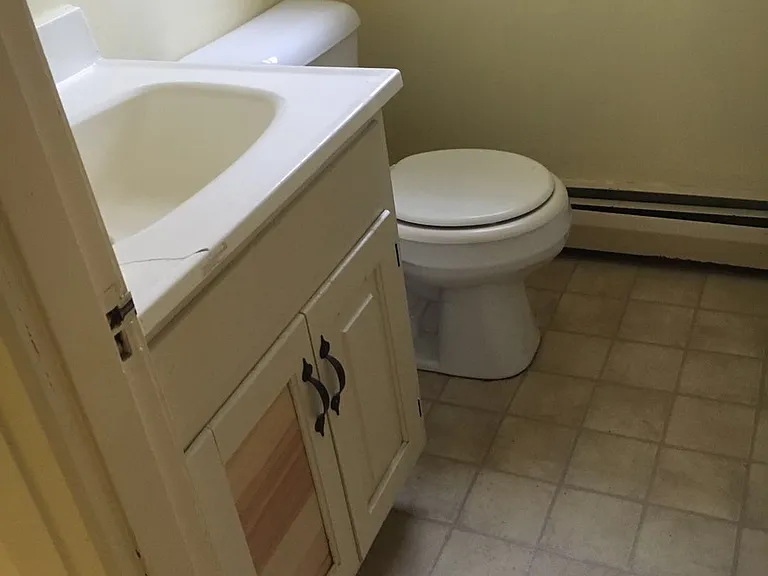 163 Pleasant St #2W — Photo 3