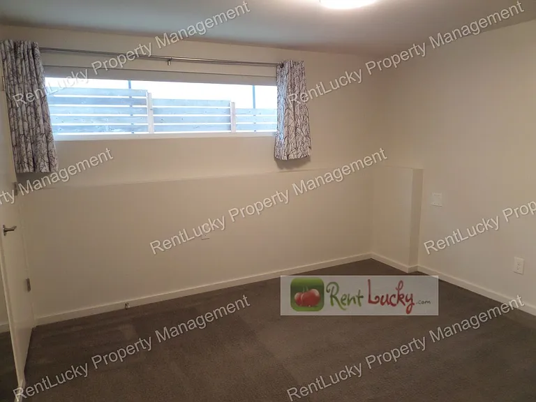 4304 Evanston Ave N — Photo 4