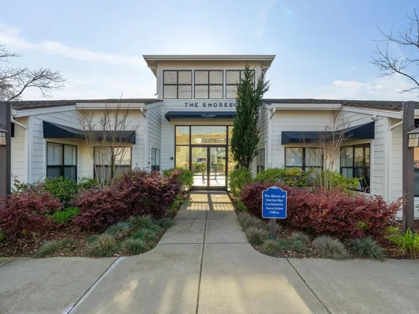 195 Shoreline Ct, Richmond, CA 94804