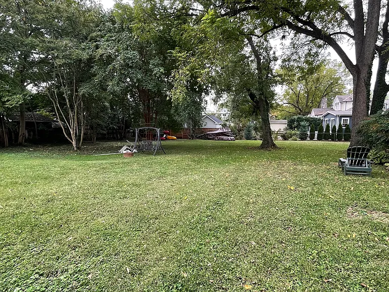 426 Burnside St — Photo 15