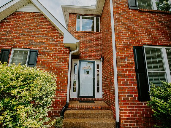 4th image of 1630 Callie Way Dr