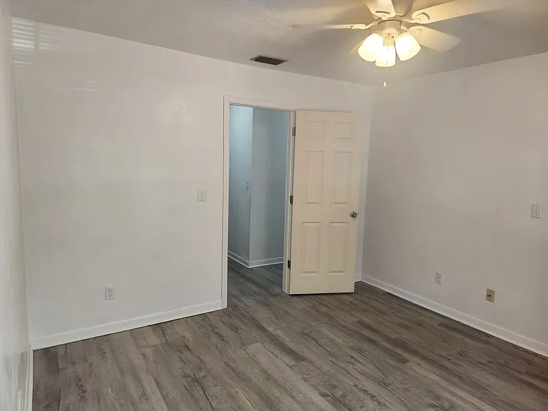 1559 Hammock Dr — Photo 9