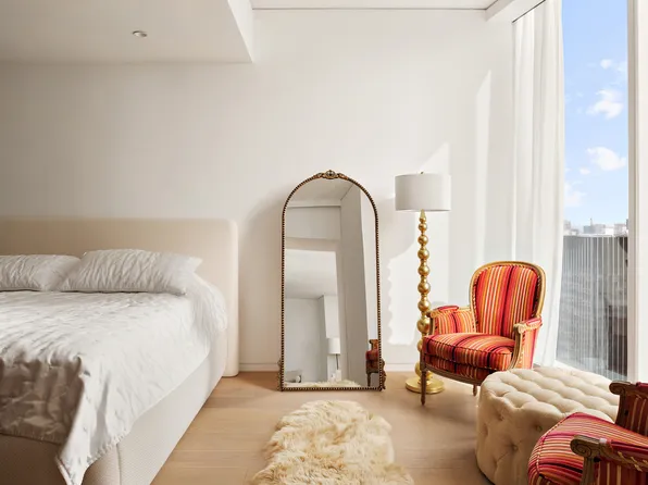 100 East 53rd Street image 7 of 15