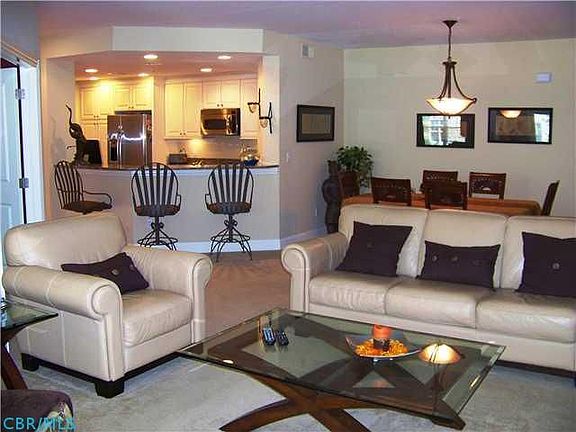 2nd image of 5735 Newbank Cir APT 201