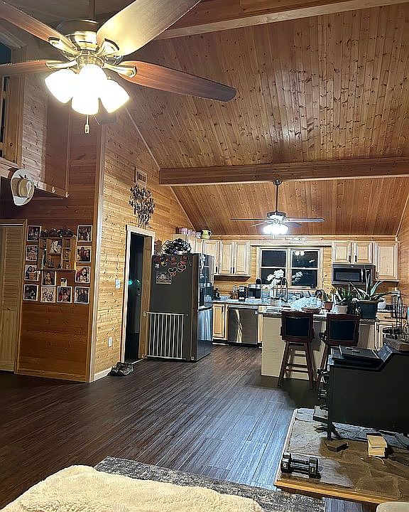 1st image of 436 Cove Crk