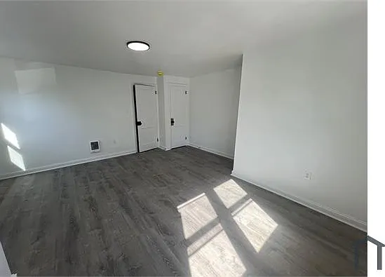3 bed, $1,850 — Photo 4