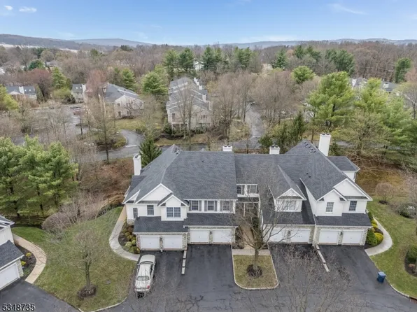 65 La Costa Dr, Clinton Twp., NJ 08801