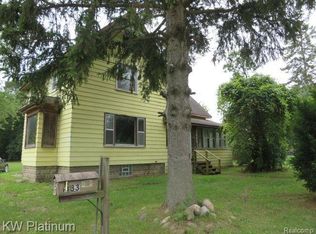 1433 Mill St, Algonac, MI 48001