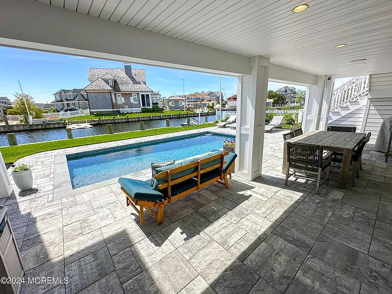 520 Normandy Dr #WKLY SUMMER RENTAL — Photo 8