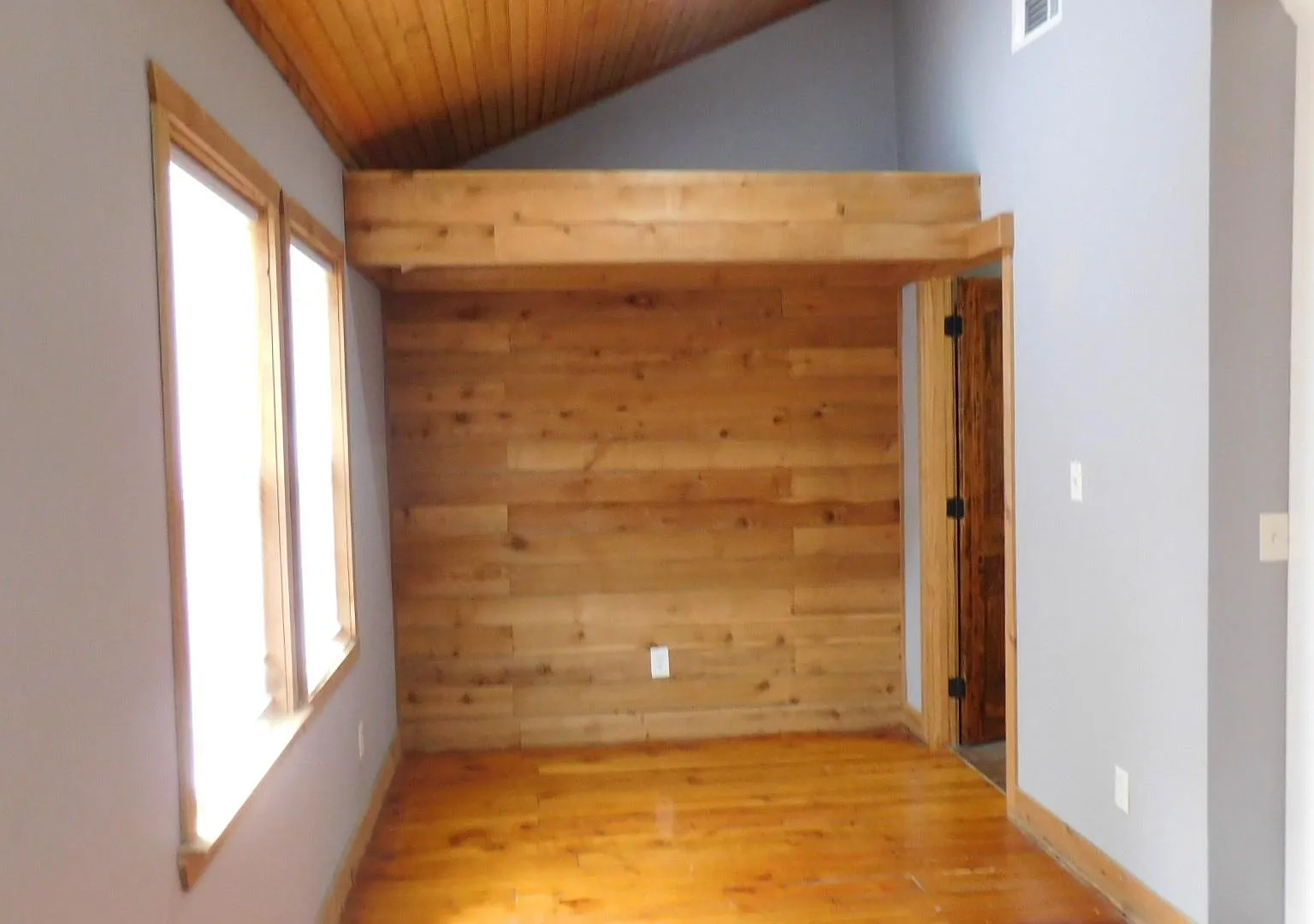 1 bed, 1.0 bath, 680 sqft, $1,100 — Photo 2