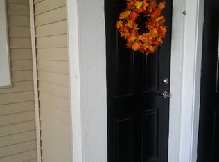 1827 Westfield Dr APT 7, Aurora, IL 60504