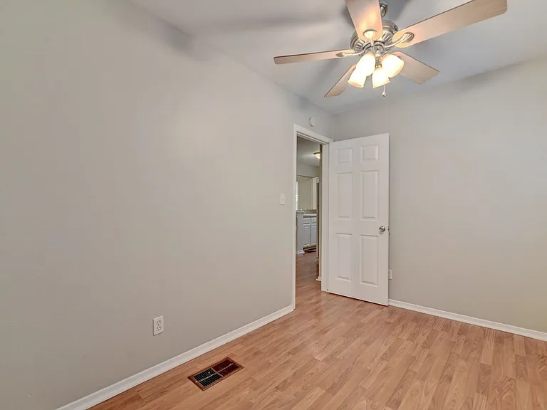 2712 Whitis Ave #A-C — Photo 37