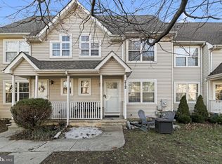 212 River Ct, Fieldsboro, NJ 08505