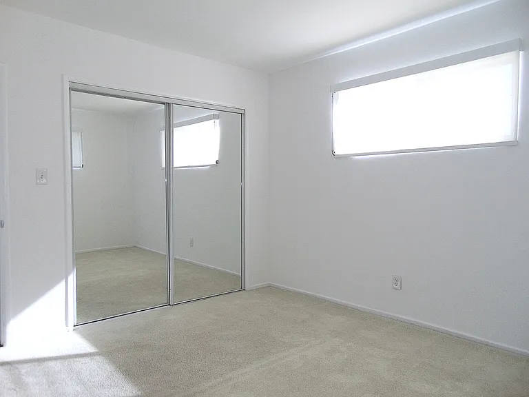 221 S Doheny Drive — Photo 9