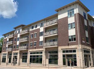 335 S Clinton St #2512, Iowa City, IA 52240