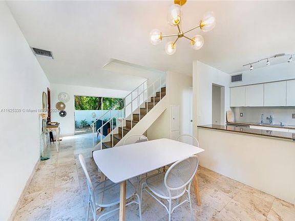 5th image of 3501 Loquat Ave #3501