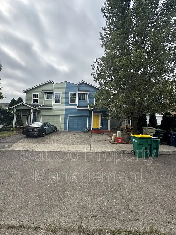 3 bed, 2.5 bath, 1524 sqft, $2,200 — Photo 3