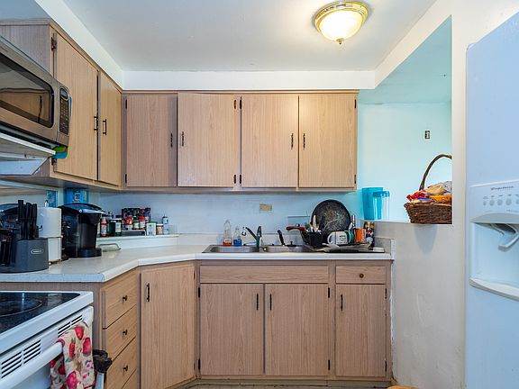 3rd image of 6431 Luton Ct
