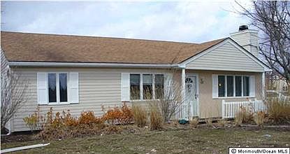 1st image of 60 Bay Breeze Dr