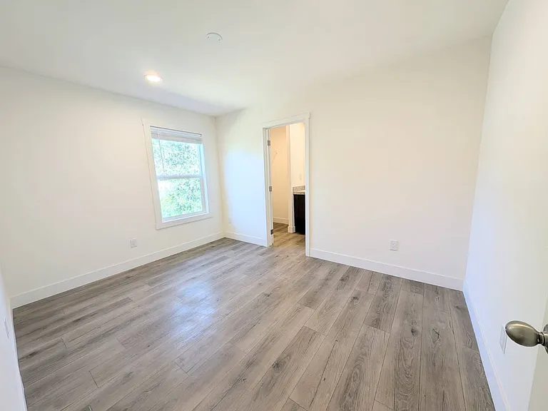 400 Sulphur Bank Dr #39 — Photo 6