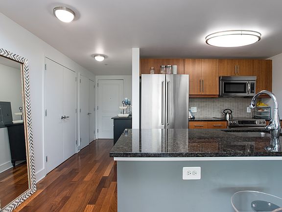 3rd image of 88 Morgan St APT 1901