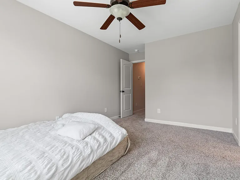 204 Alexa Pl — Photo 17