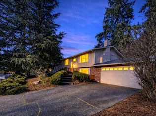 7910 Husky Way SE, Olympia, WA 98503