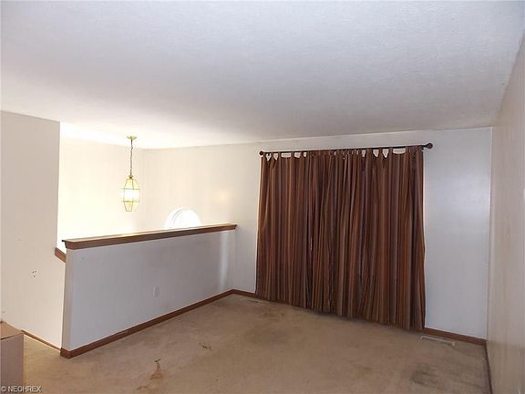 4th image of 1350 Tonawanda Ave