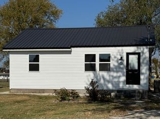 207 E Pine St, Strafford, MO 65757