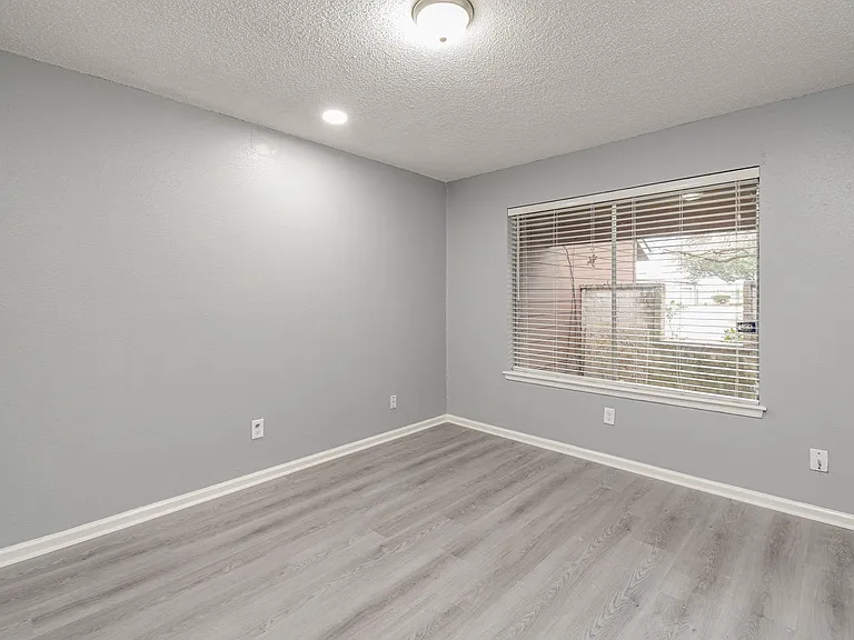 12543 Wellington Park Dr — Photo 13