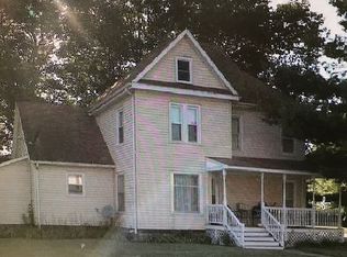 235 E Washington St, Blandinsville, IL 61420