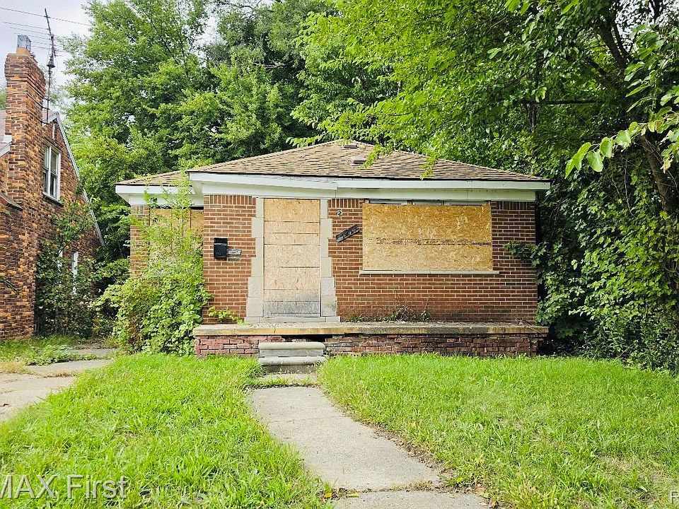 1st image of 17341 Albion St