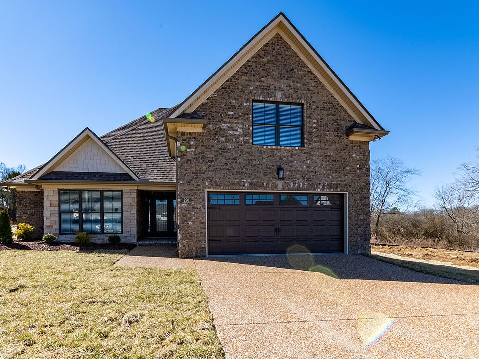 1st image of 290 Hutch Ct