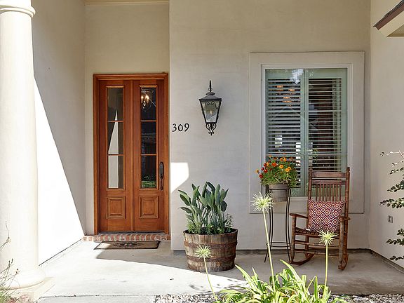 2nd image of 309 La Villa Cir