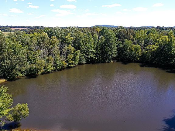 4th image of 75 William Curnel Rd