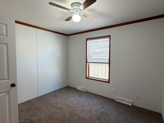 2nd image of 5425 Valley Dr #28
