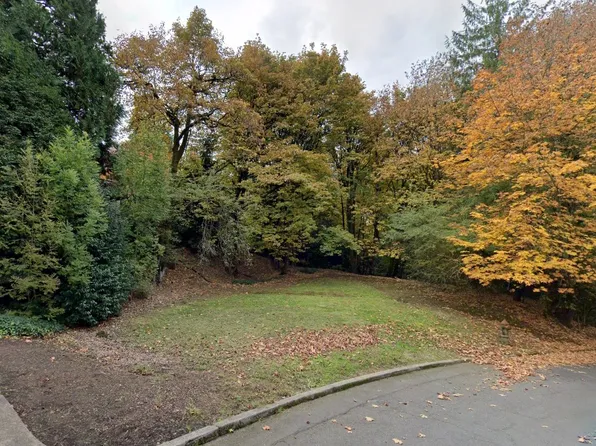 SW Wapato Ave, Portland, OR 97239