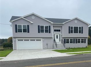 236 Wintergreen Ave, Hamden, CT 06514