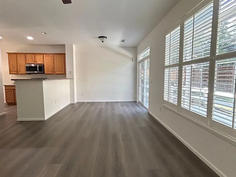 4409 S Jebel Ln — Photo 7
