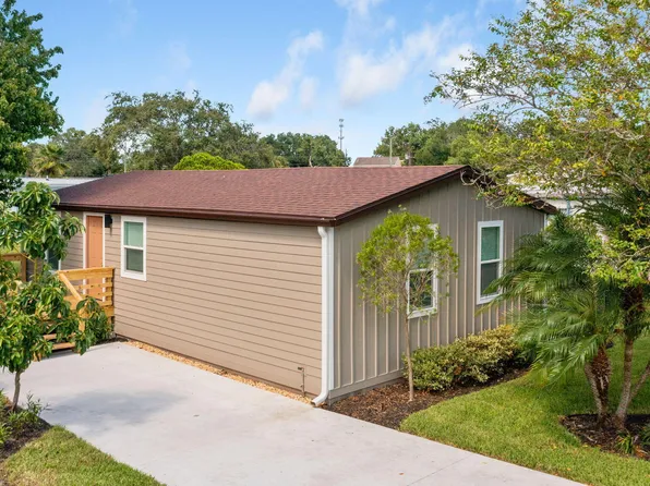 1302 Village Ln, Ormond Beach, FL 32174