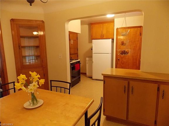 4th image of 4614 Grantwood Dr