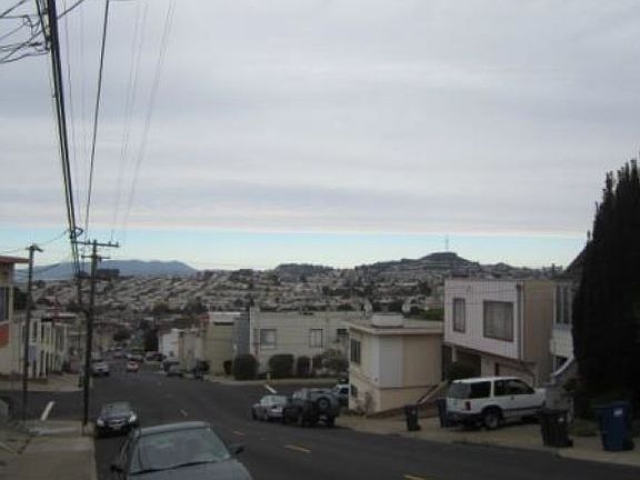 3rd image of 550 Crocker Ave