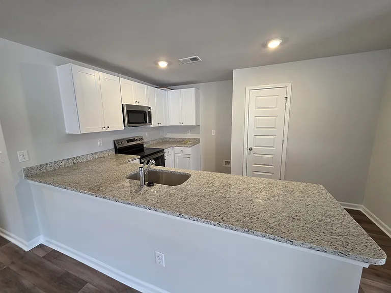 532 Runaway Train Dr — Photo 7