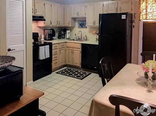 1st image of 160 Burkhall St Unit 106