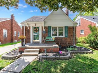 12975 Ward St, Southgate, MI 48195