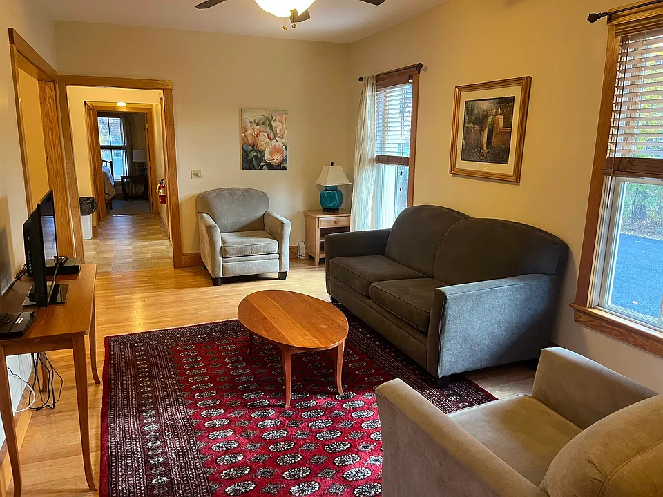 12 Highland Ave