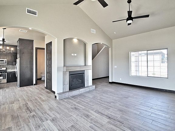 5th image of 938 Selway River Pl