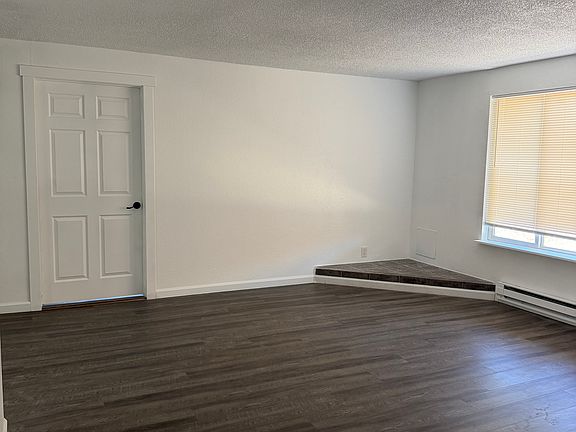 5th image of 3606 W 5th Ct #A